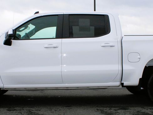 Used 2025 Chevrolet Silverado 1500 LT AWD/4WD image 13