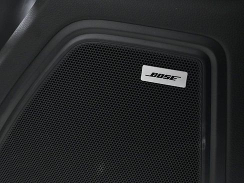 Certified 2022 Porsche Macan S image 22