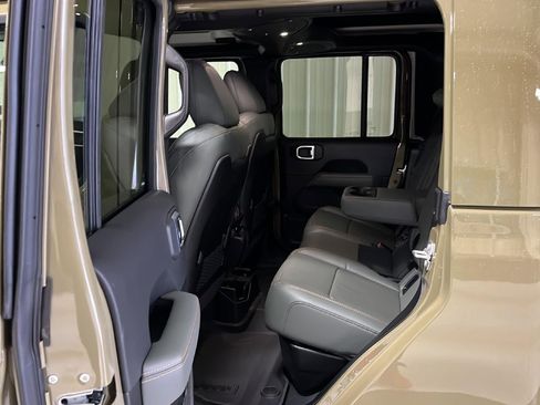 New 2026 Jeep Gladiator Mojave image 11