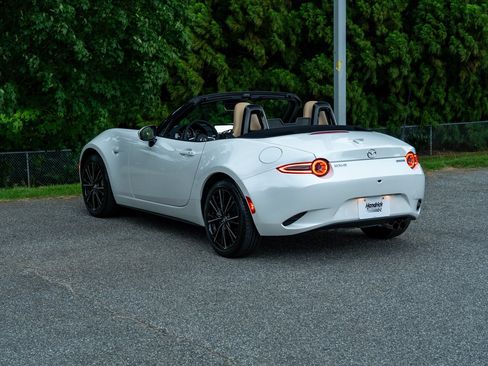 Used 2026 MAZDA MX-5 Miata Grand Touring RWD image 7