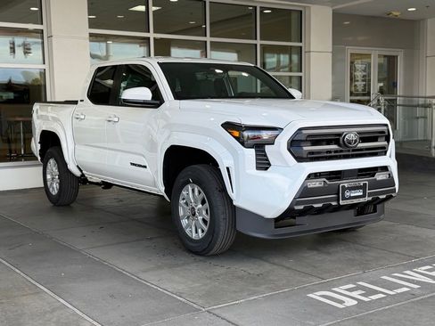 New 2026 Toyota Tacoma SR5 AWD/4WD image 6
