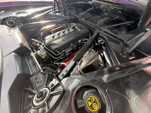 Used 2022 Chevrolet Corvette Stingray Premium Cpe w/ Z51 Performance Package RWD image 29