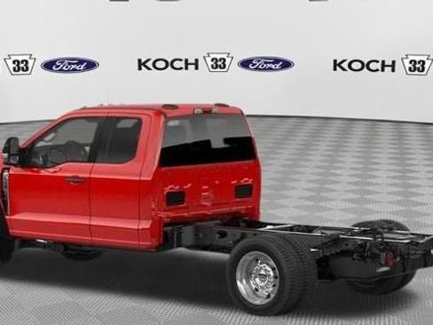 New 2026 Ford F550 4x4 Supercab Super Duty w/ XLT Value Package image 2