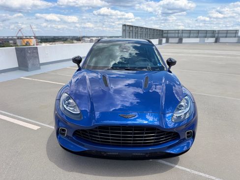 Used 2021 Aston Martin DBX AWD/4WD image 16
