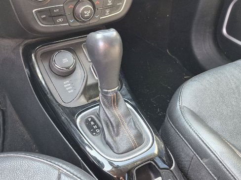 Used 2021 Jeep Compass Limited AWD/4WD image 10
