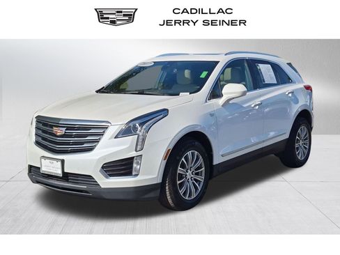 Used 2017 Cadillac XT5 Luxury w/ Driver Awareness Package AWD/4WD image 1