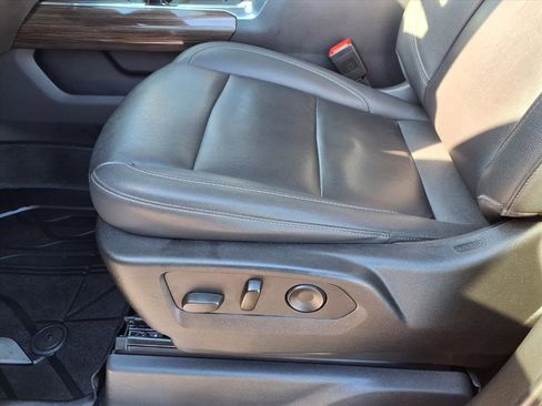 Used 2022 Chevrolet Silverado 1500 RST w/ Convenience Package II AWD/4WD image 21