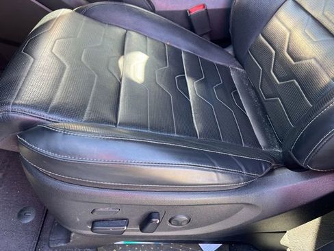 Used 2021 Kia Telluride SX w/ SX Prestige Package image 9