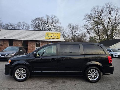 Used 2016 Dodge Grand Caravan SXT w/ Rear Park Assist Package image 5