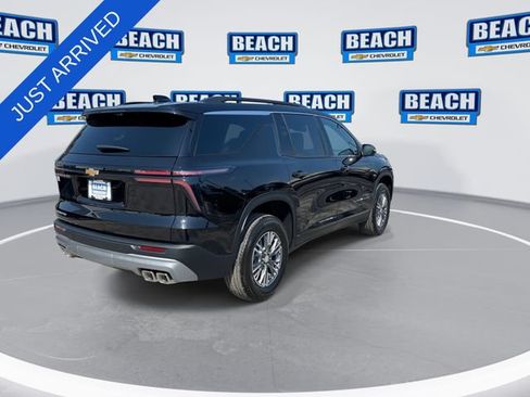 New 2026 Chevrolet Traverse LT w/ Driver Confidence Package FWD image 8