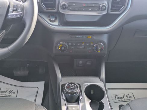 Used 2024 Ford Bronco Sport Badlands image 18