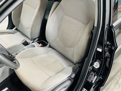 Used 2013 Hyundai Accent GS FWD image 15
