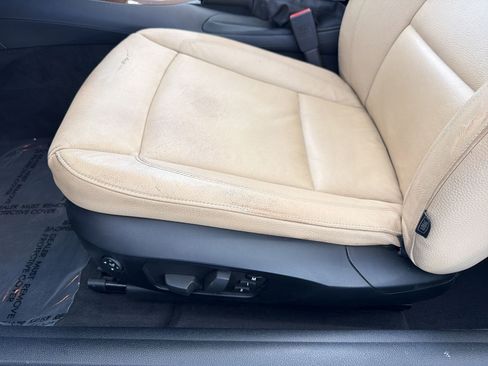 Used 2013 BMW 128i Convertible RWD image 14