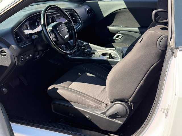 Used 2022 Dodge Challenger SXT RWD image 11