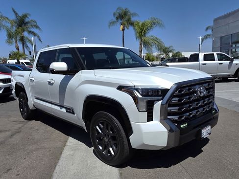 Used 2025 Toyota Tundra Platinum AWD/4WD image 6