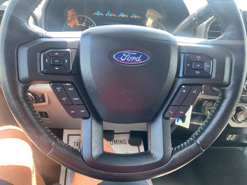 Used 2019 Ford F150 XLT w/ Equipment Group 302A Luxury AWD/4WD image 16