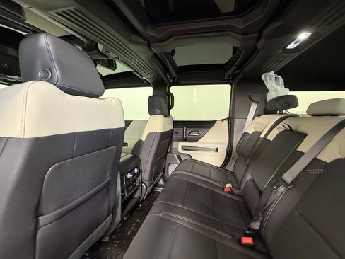 New 2026 GMC Hummer EV SUV image 21