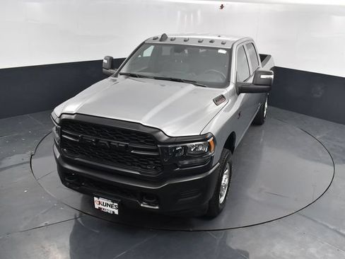 Used 2024 RAM 3500 Tradesman w/ Snow Chief Group AWD/4WD image 37