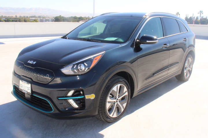 Used 2022 Kia Niro EX FWD image 6