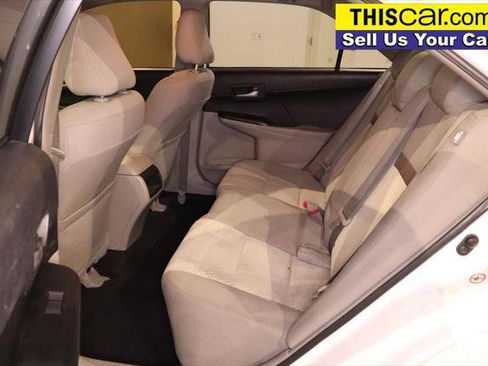 Used 2014 Toyota Camry LE image 16