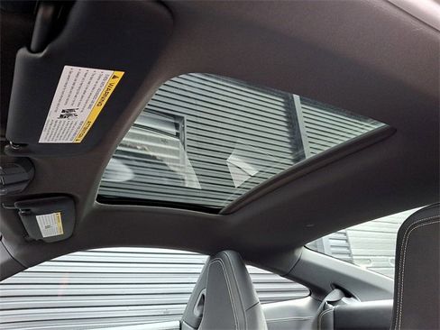 Used 2025 Porsche 911 Carrera image 19