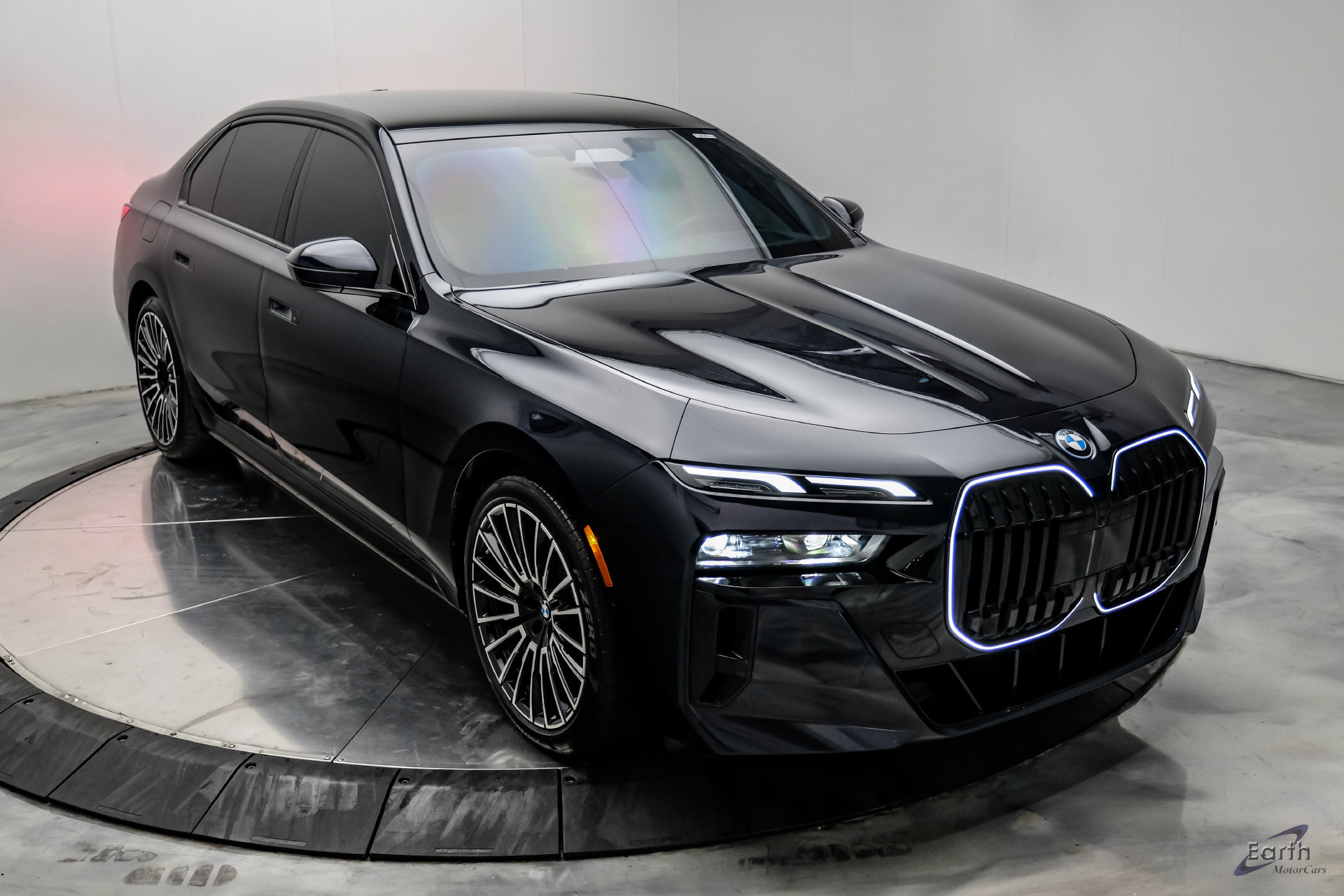 Used 2025 BMW i7 xDrive60 AWD/4WD image 25