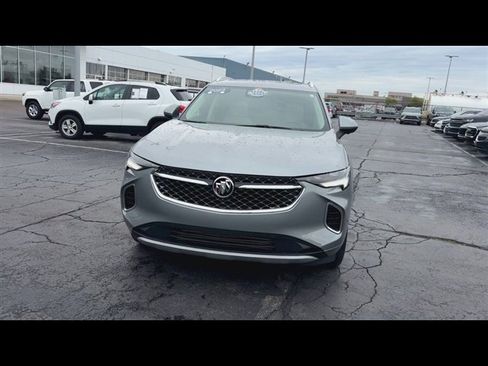 Used 2023 Buick Envision Avenir FWD image 3