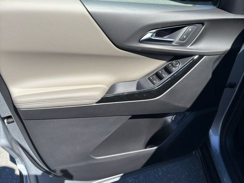 New 2026 Chevrolet Equinox LT w/ Convenience Package II image 9