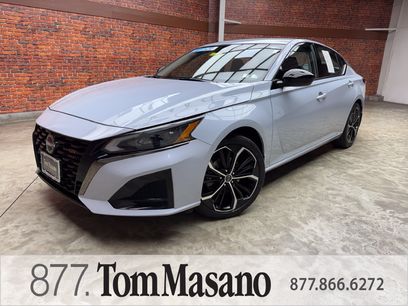 Used 2023 Nissan Altima 2.5 SR