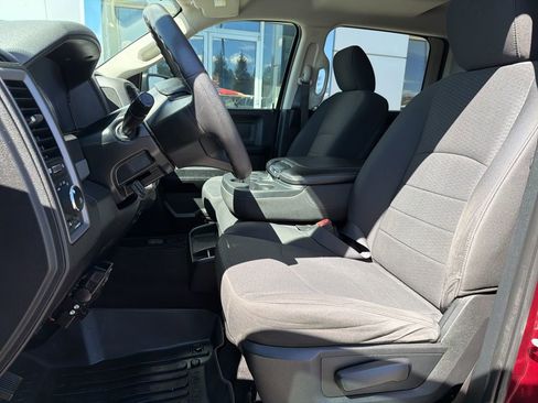 Used 2018 RAM 1500 Express w/ Express Value Package image 15