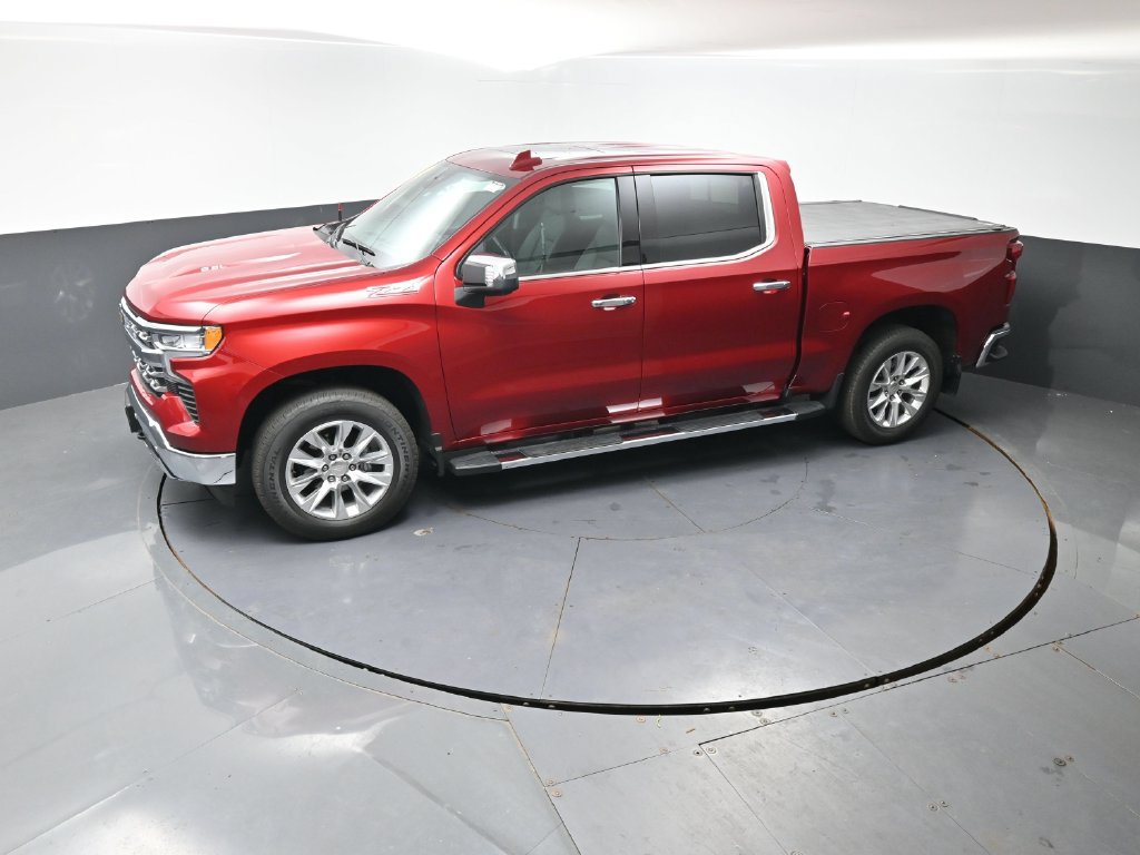 Used 2025 Chevrolet Silverado 1500 LTZ AWD/4WD image 45