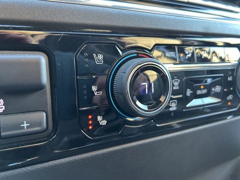 Used 2025 Chevrolet Silverado 2500 High Country w/ Technology Package image 34