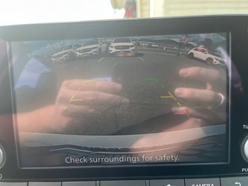 Used 2025 Nissan Altima 2.5 SV image 24