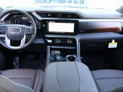 New 2026 GMC Sierra 1500 Denali w/ Denali Reserve Package image 14