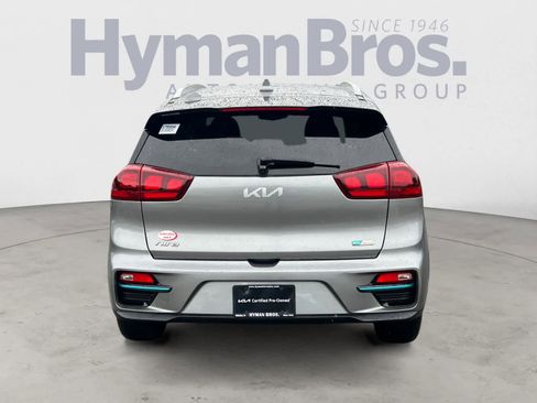 Used 2022 Kia Niro EX FWD image 5