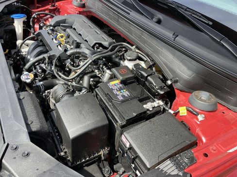 Used 2024 Hyundai Venue SEL FWD image 34