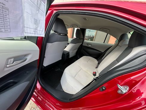 Used 2020 Toyota Corolla LE image 17