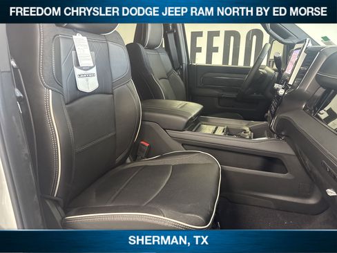 New 2025 RAM 2500 Limited AWD/4WD image 23