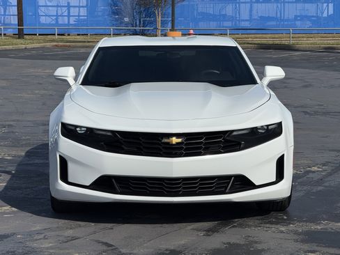 Used 2019 Chevrolet Camaro LT RWD image 7