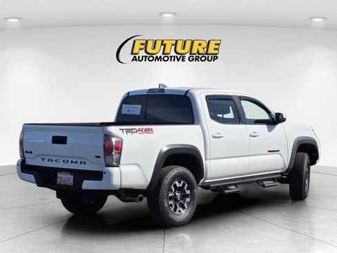 Certified 2021 Toyota Tacoma TRD Off-Road w/ Technology Package AWD/4WD image 5