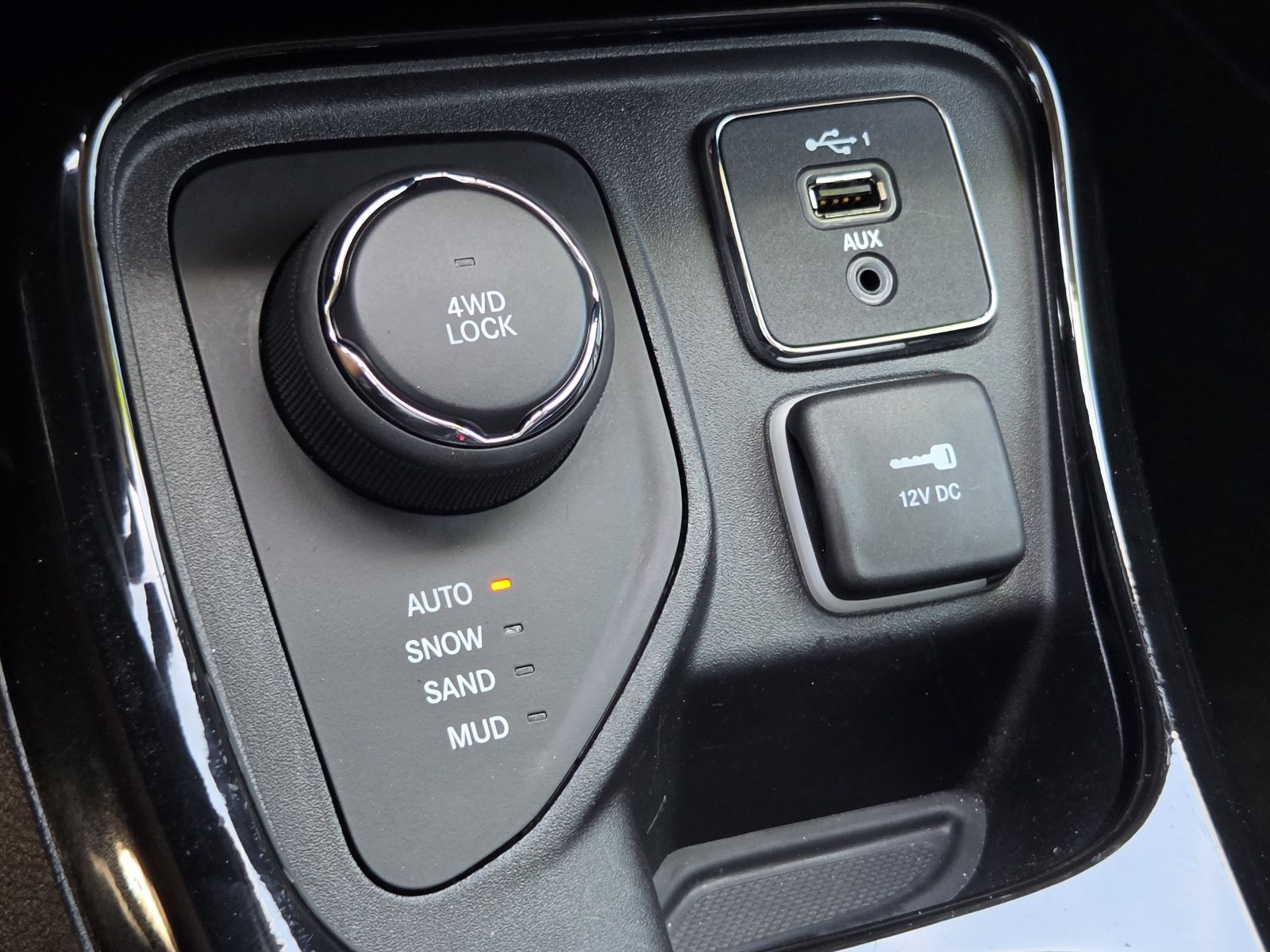 Used 2019 Jeep Compass Limited AWD/4WD image 22
