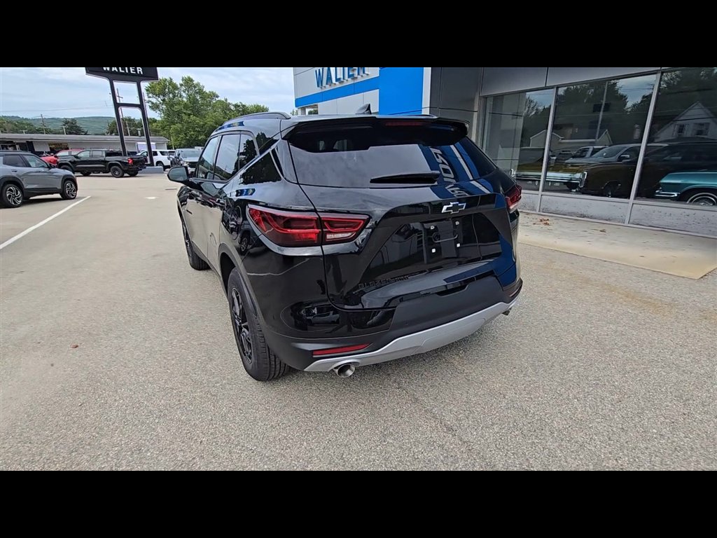 New 2026 Chevrolet Blazer LT w/ Midnight/Sport Edition AWD/4WD image 7