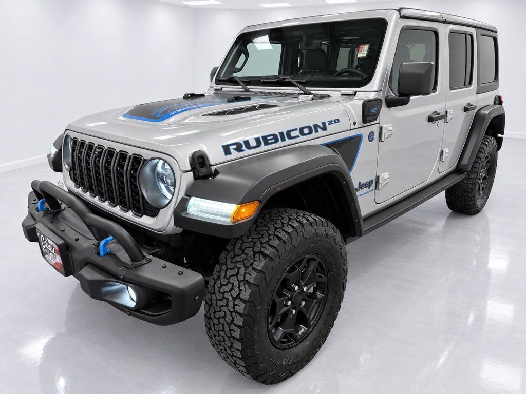 Used 2023 Jeep Wrangler Unlimited Rubicon 4xe AWD/4WD image 5
