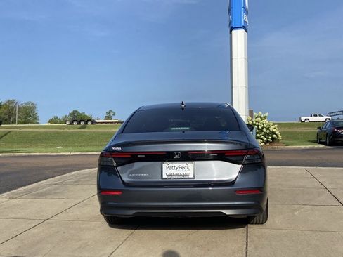 Used 2024 Honda Accord EX image 10