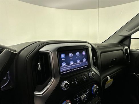 Used 2019 GMC Sierra 1500 SLE w/ SLE Value Package image 25