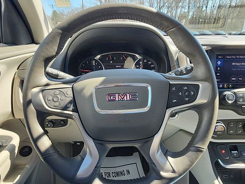Used 2021 GMC Terrain Denali w/ Denali Premium Package image 15