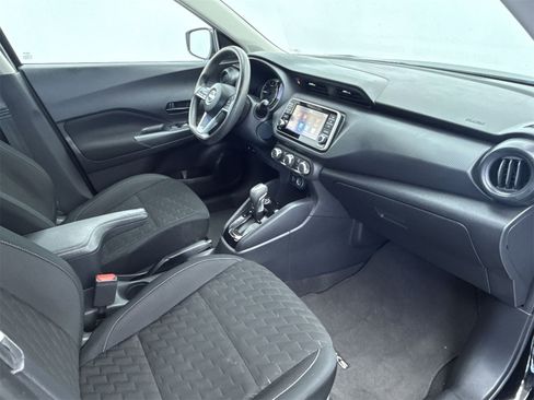 Used 2022 Nissan Kicks S image 16