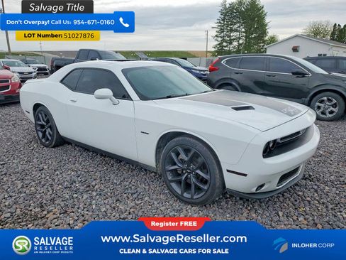 Used 2017 Dodge Challenger R/T Plus RWD image 5