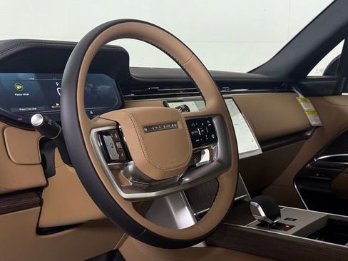 New 2026 Land Rover Range Rover SE image 40