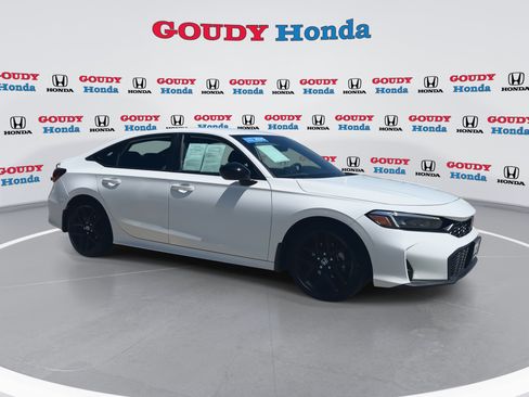 Certified 2025 Honda Civic Sport image 2